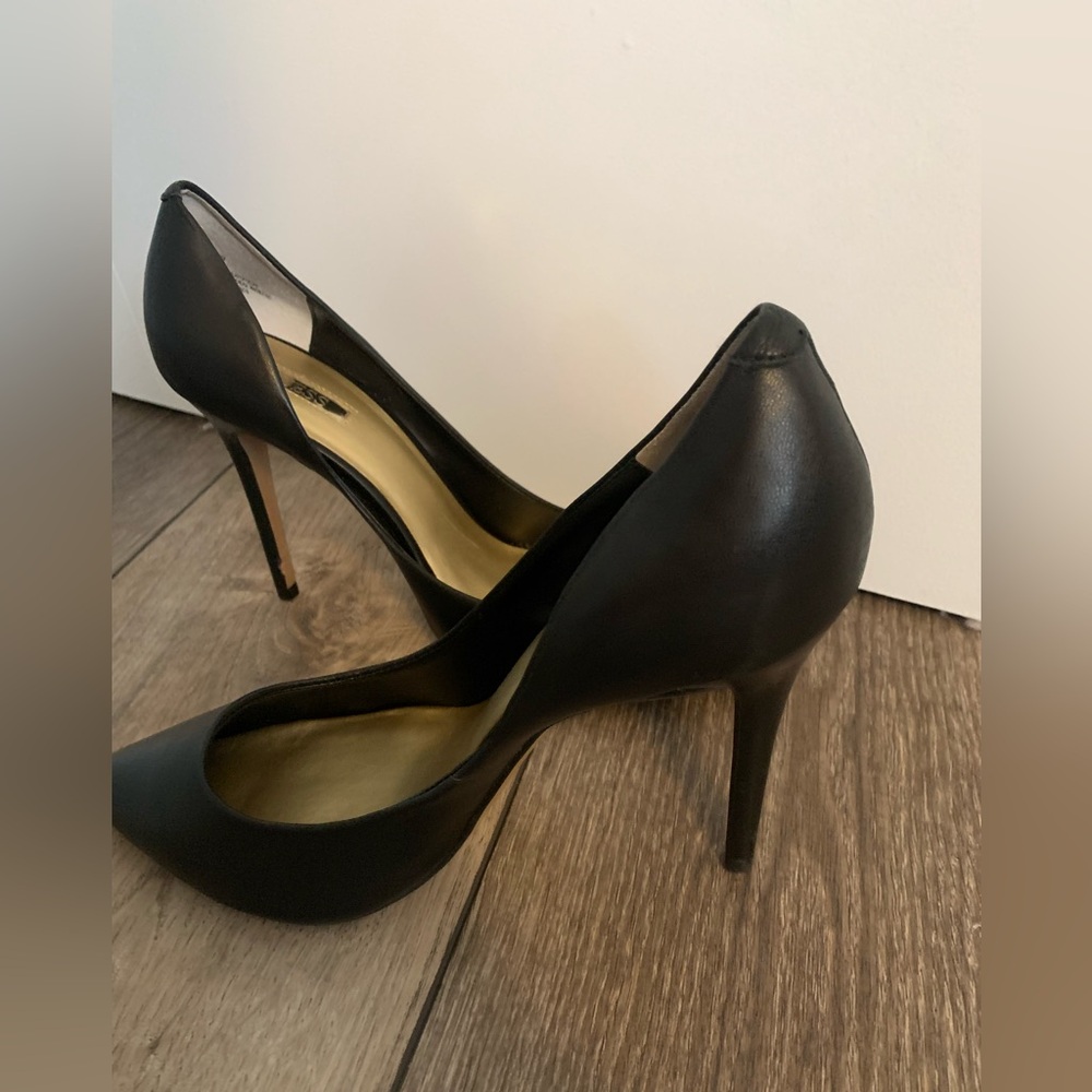 Guess heels size 9.5